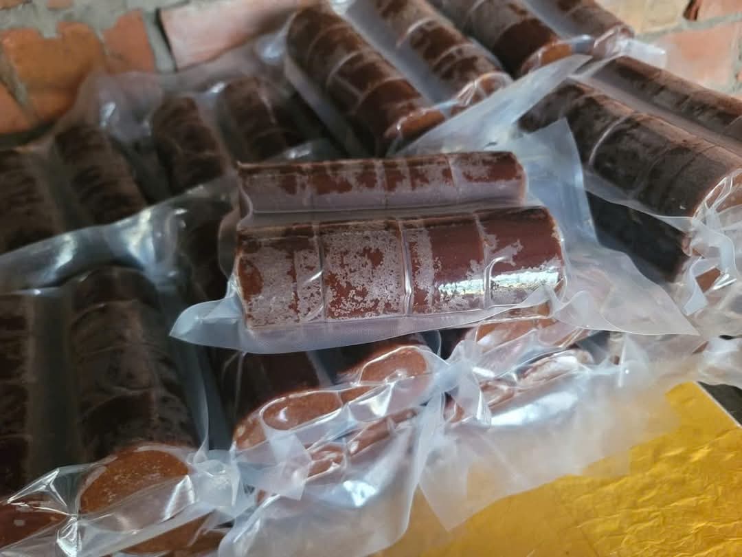 Đường thốt nốt viên to chè bánh màu nâu